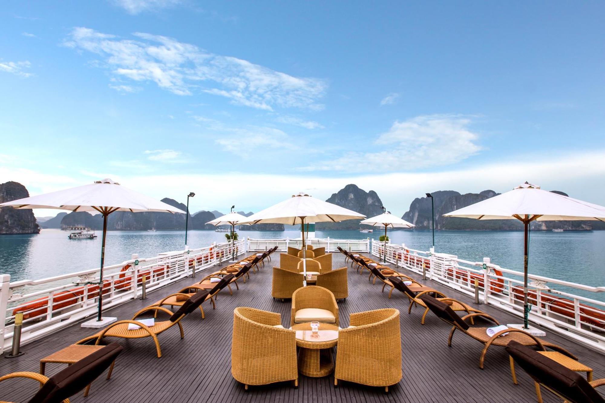 Hotel The Au Co Cruise - Managed By Bhaya Cruise Ha Long Exterior foto