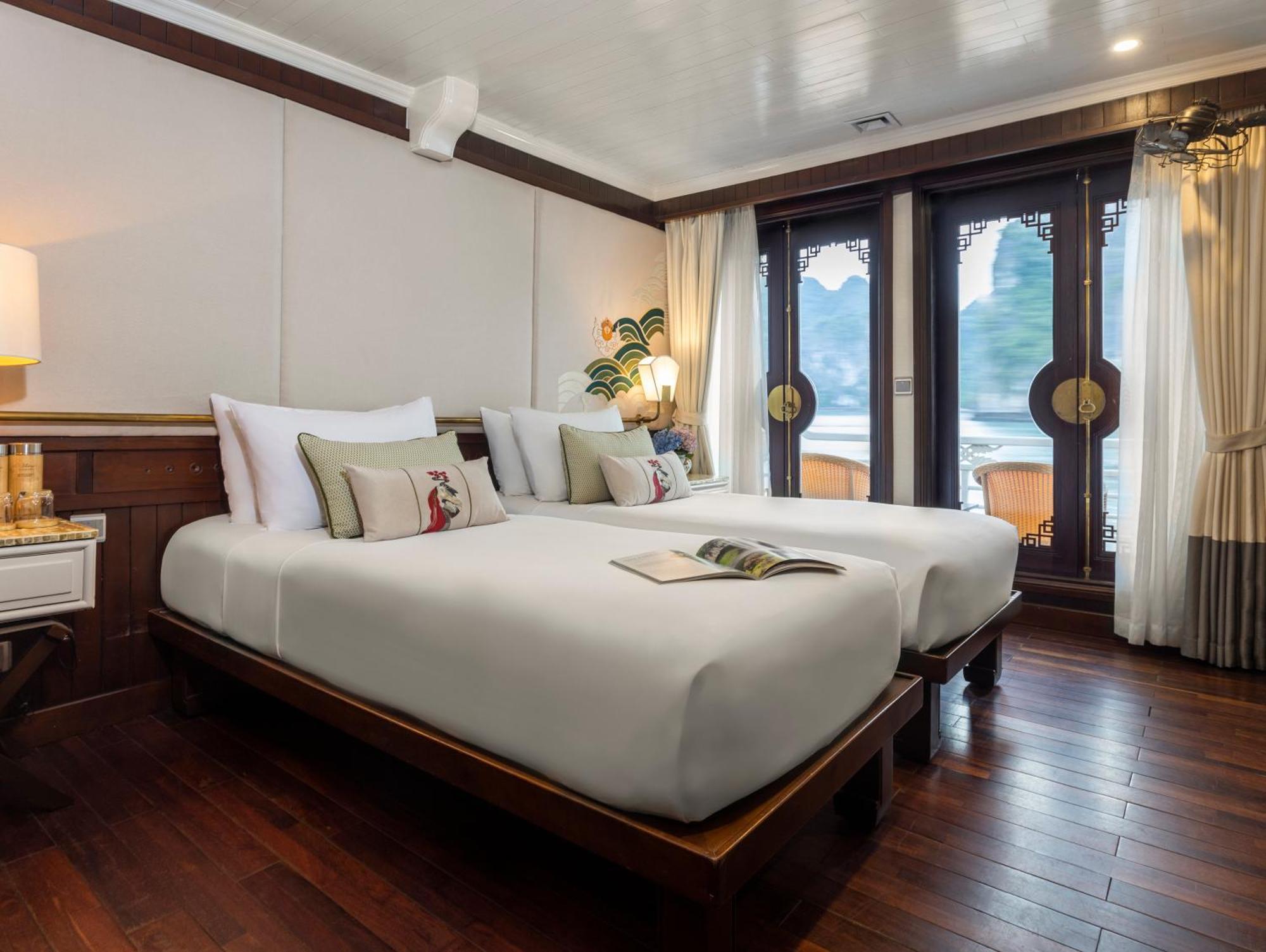 Hotel The Au Co Cruise - Managed By Bhaya Cruise Ha Long Exterior foto