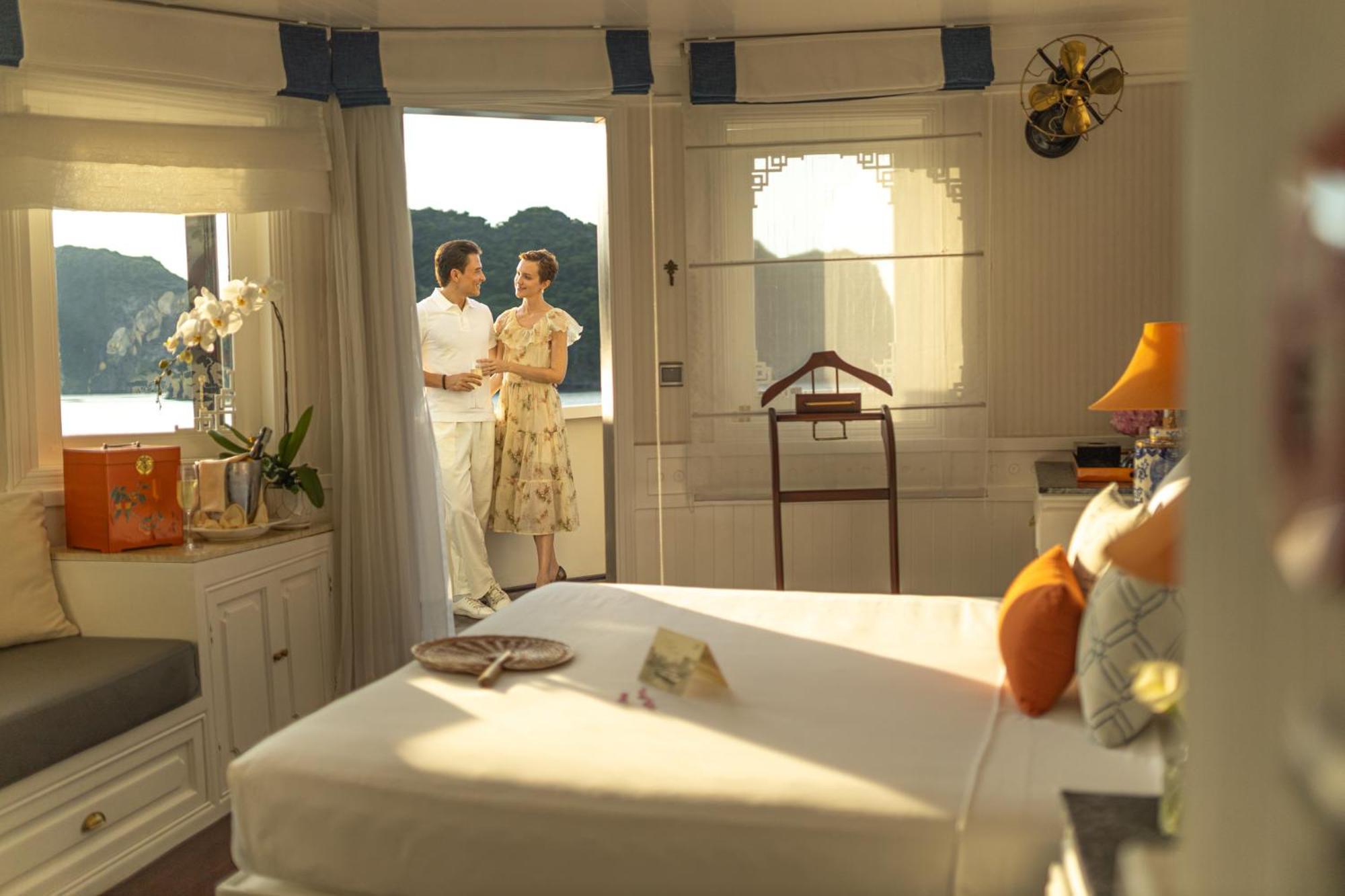 Hotel The Au Co Cruise - Managed By Bhaya Cruise Ha Long Habitación foto